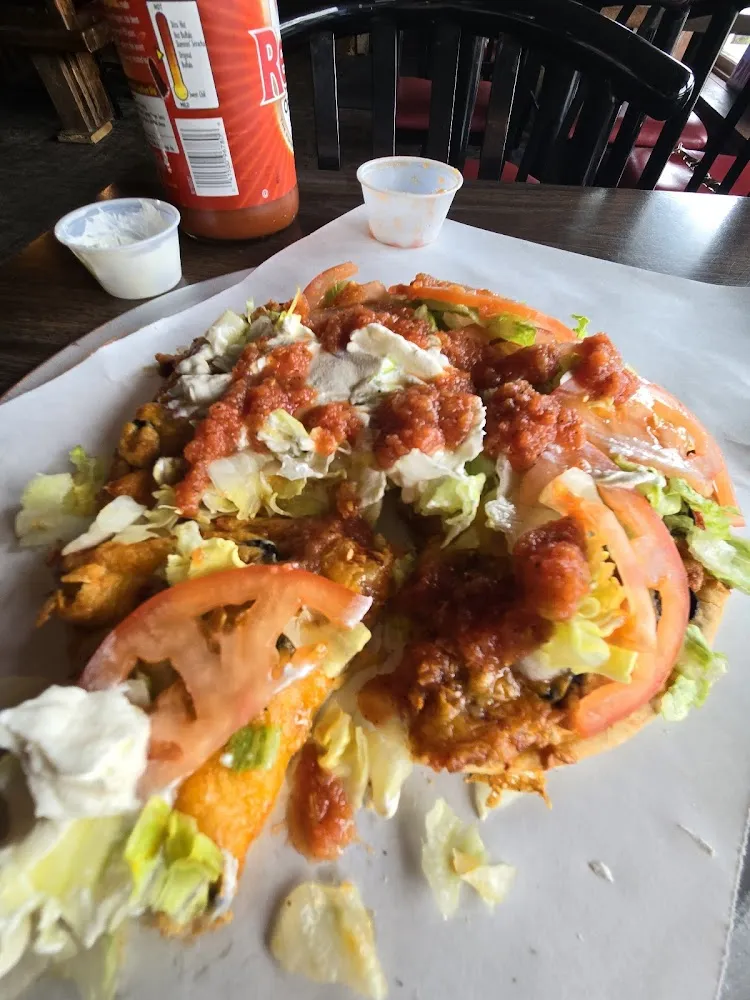 Small Taco Deluxe Pizza
